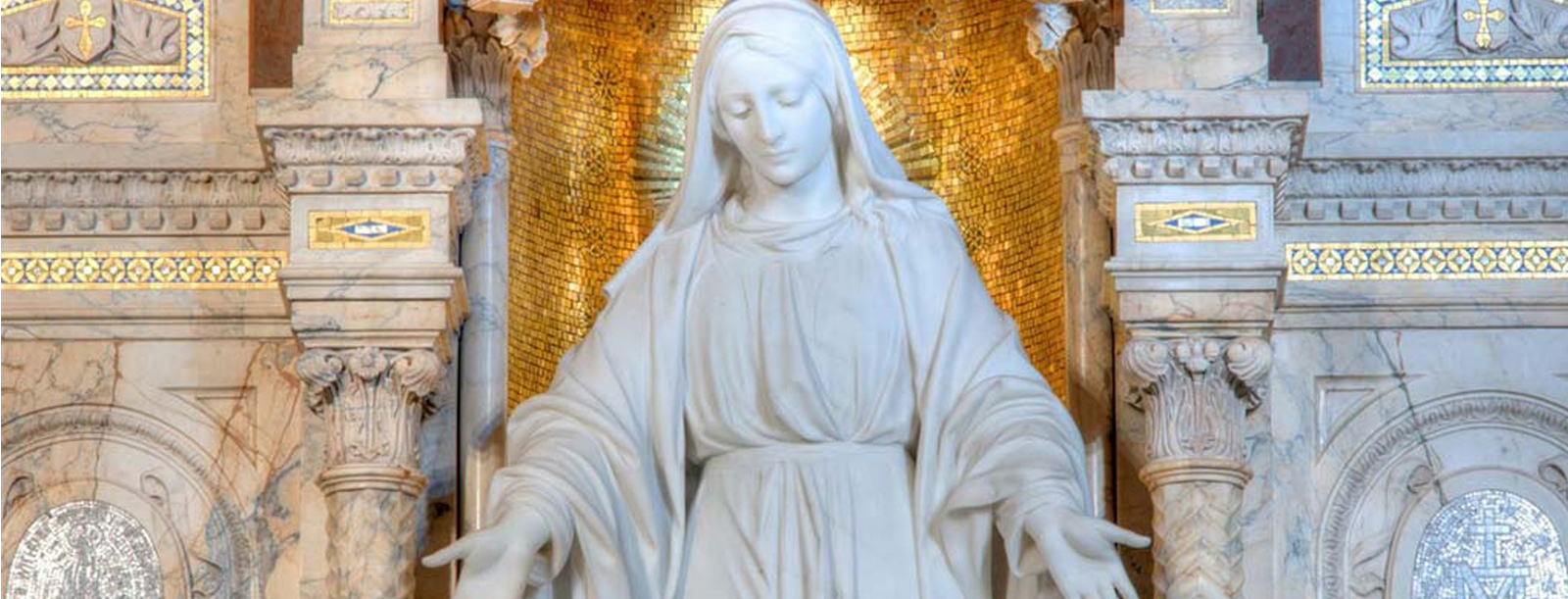 Mary's Altar at The Basilica Shrine of Our Lady of the Miraculous Medal