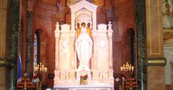 Altar at The Basilica Shrine of Our Lady of the Miraculous Medal