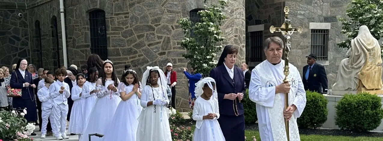 May Procession at The Basilica Shine of Out Lady of the Miraculous Medal
