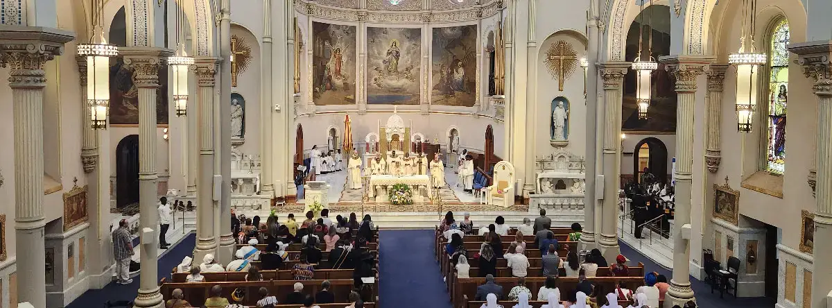 Holy Mass at The Basilica Shrine of Our Lady of the Miraculous Medal